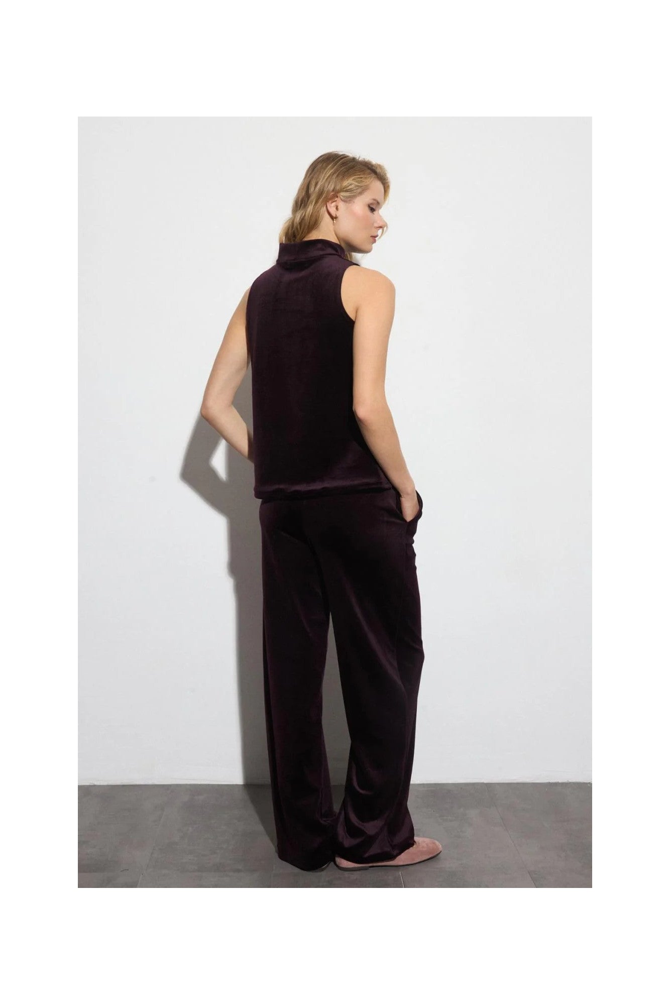 PULL-ON VELVET PANT