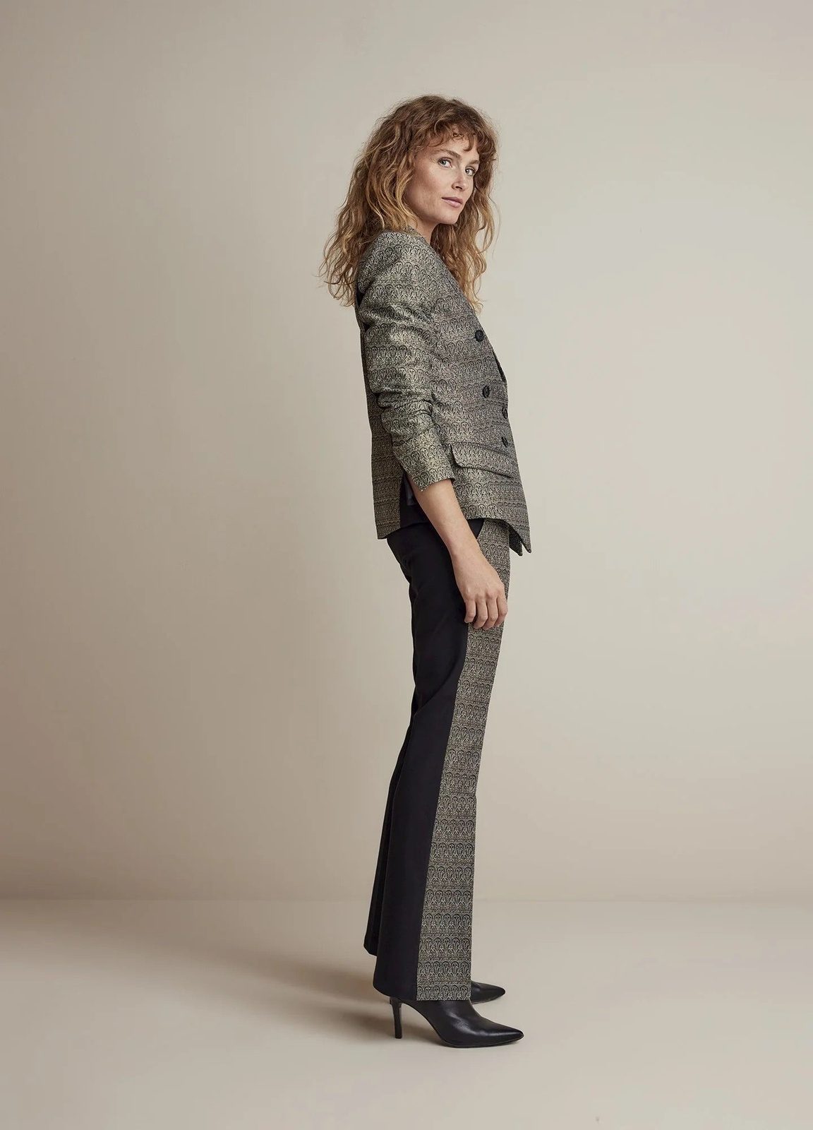 DOUBLE BREASTED JACQUARD BLAZER
