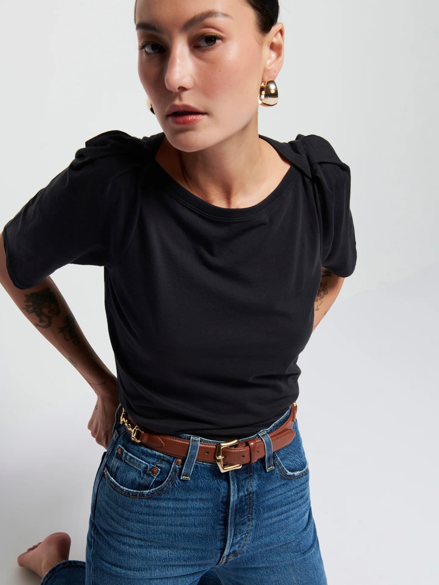 DEANA SOLID ENVELOPE T-SHIRT NATION