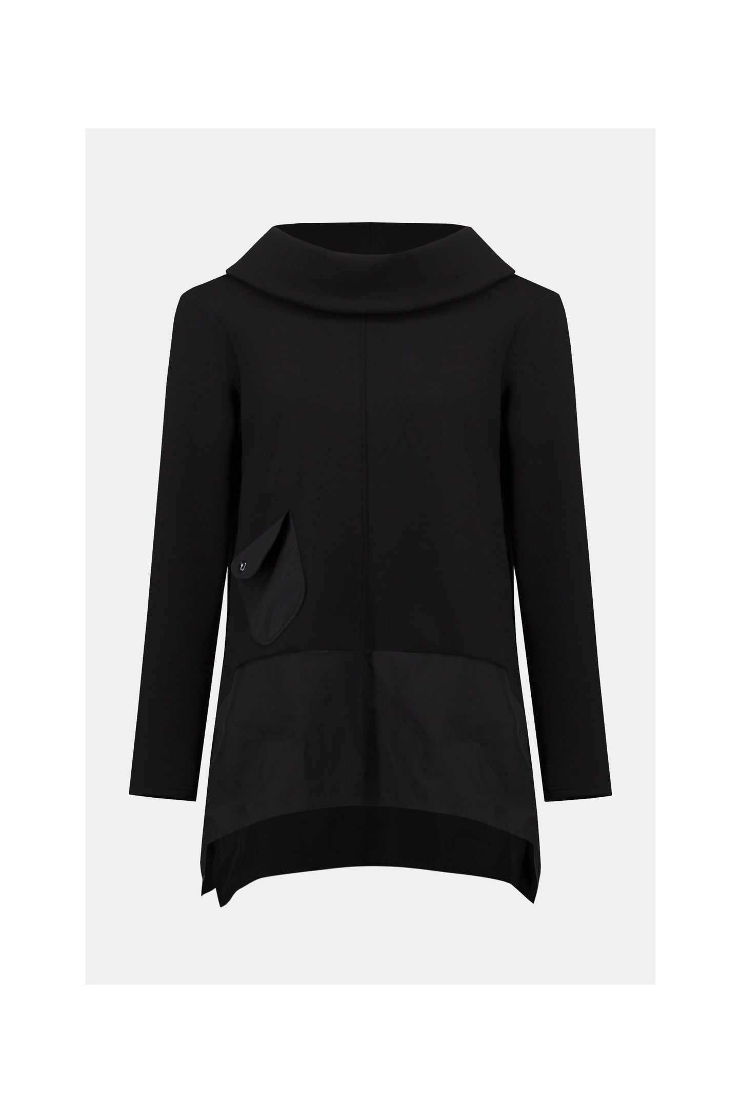 CONTRAST TRIM MOCKNECK TOP