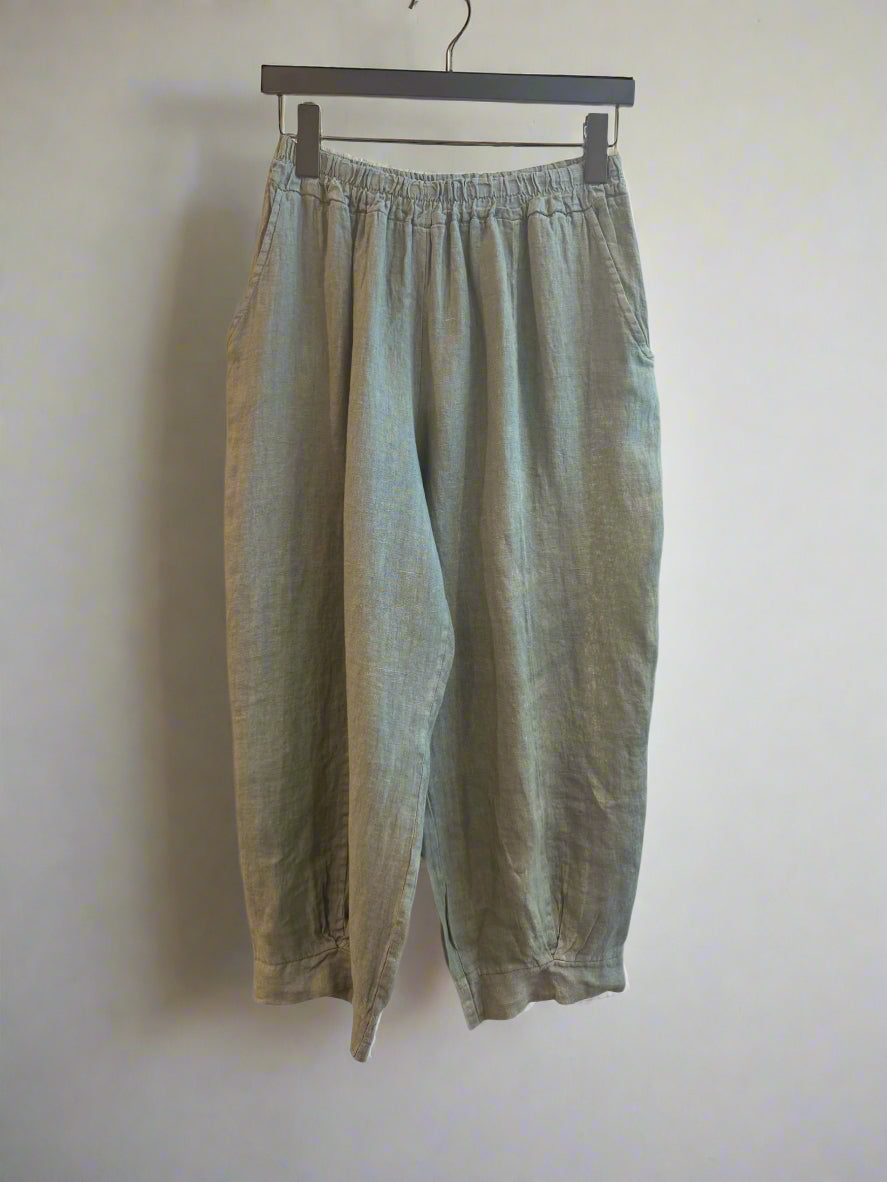 PULL ON CROP PANT
