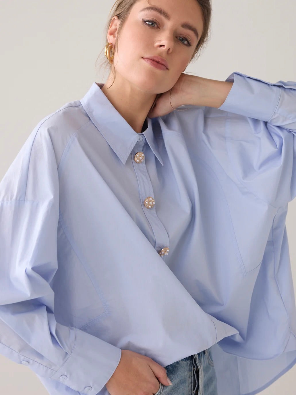 BUTTON UP BLOUSE