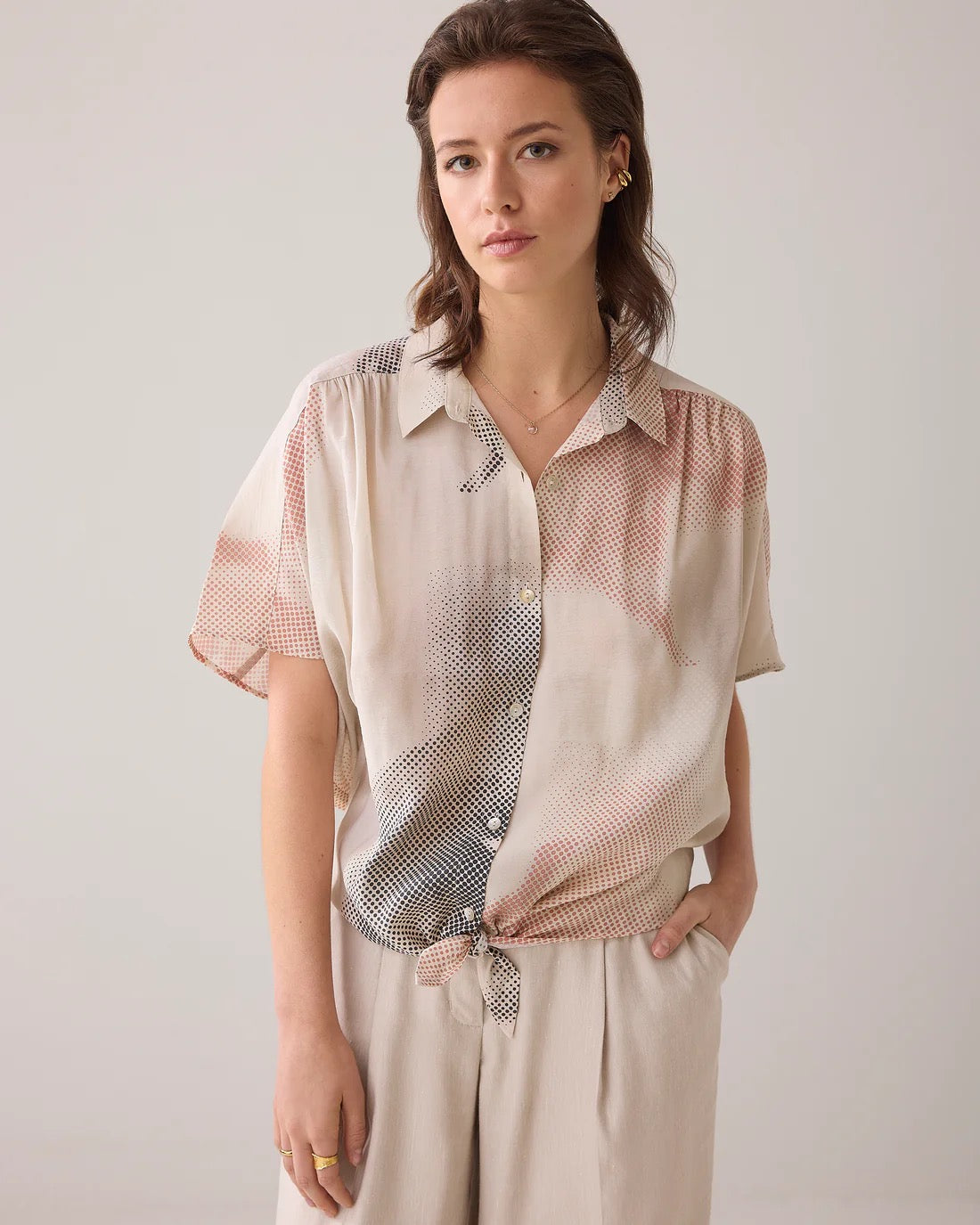 BATSLEEVE BLOUSE