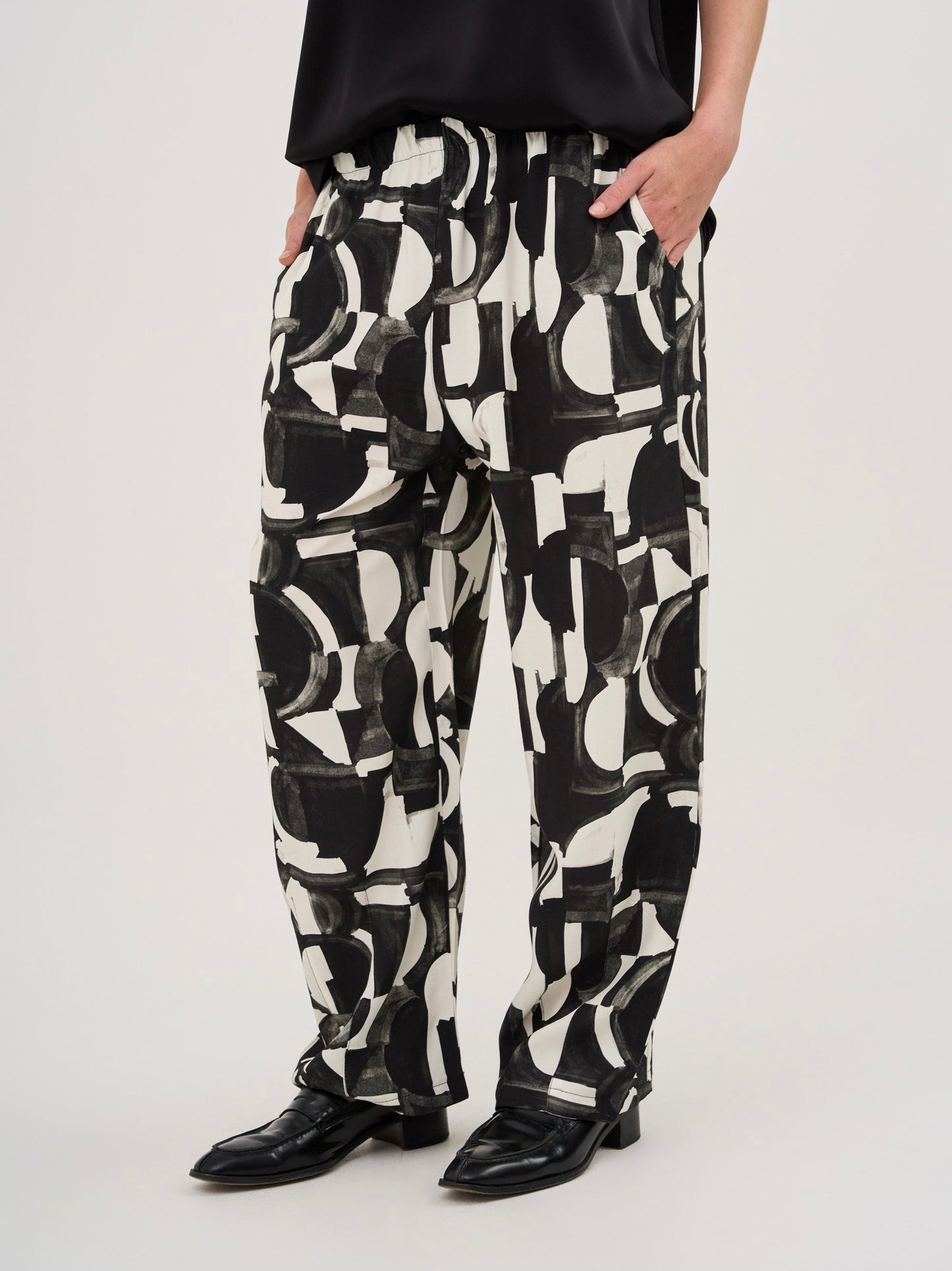 PAOLA PULL ON PANT