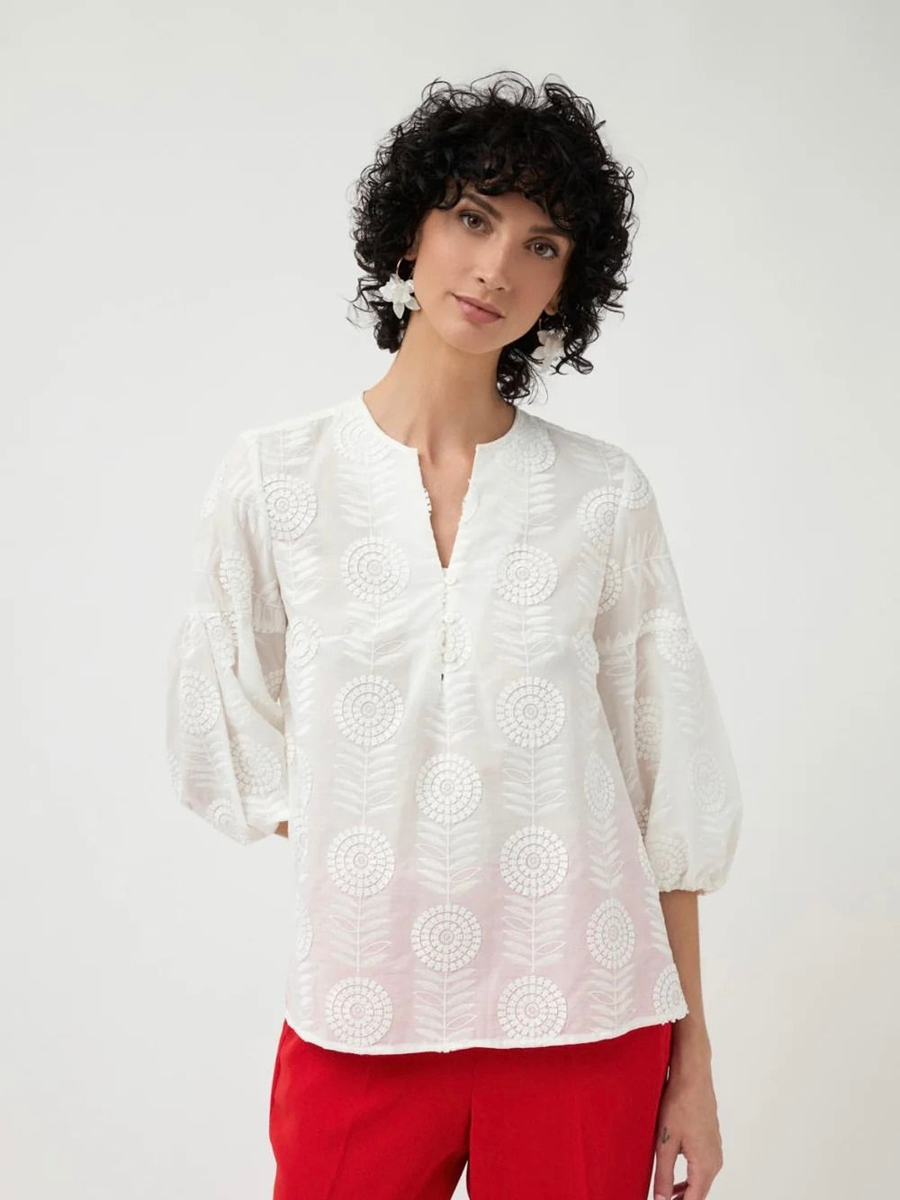 EMBROIDERED BLOUSE