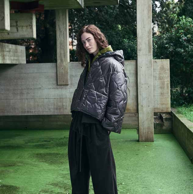 HOODED PUFFER COAT