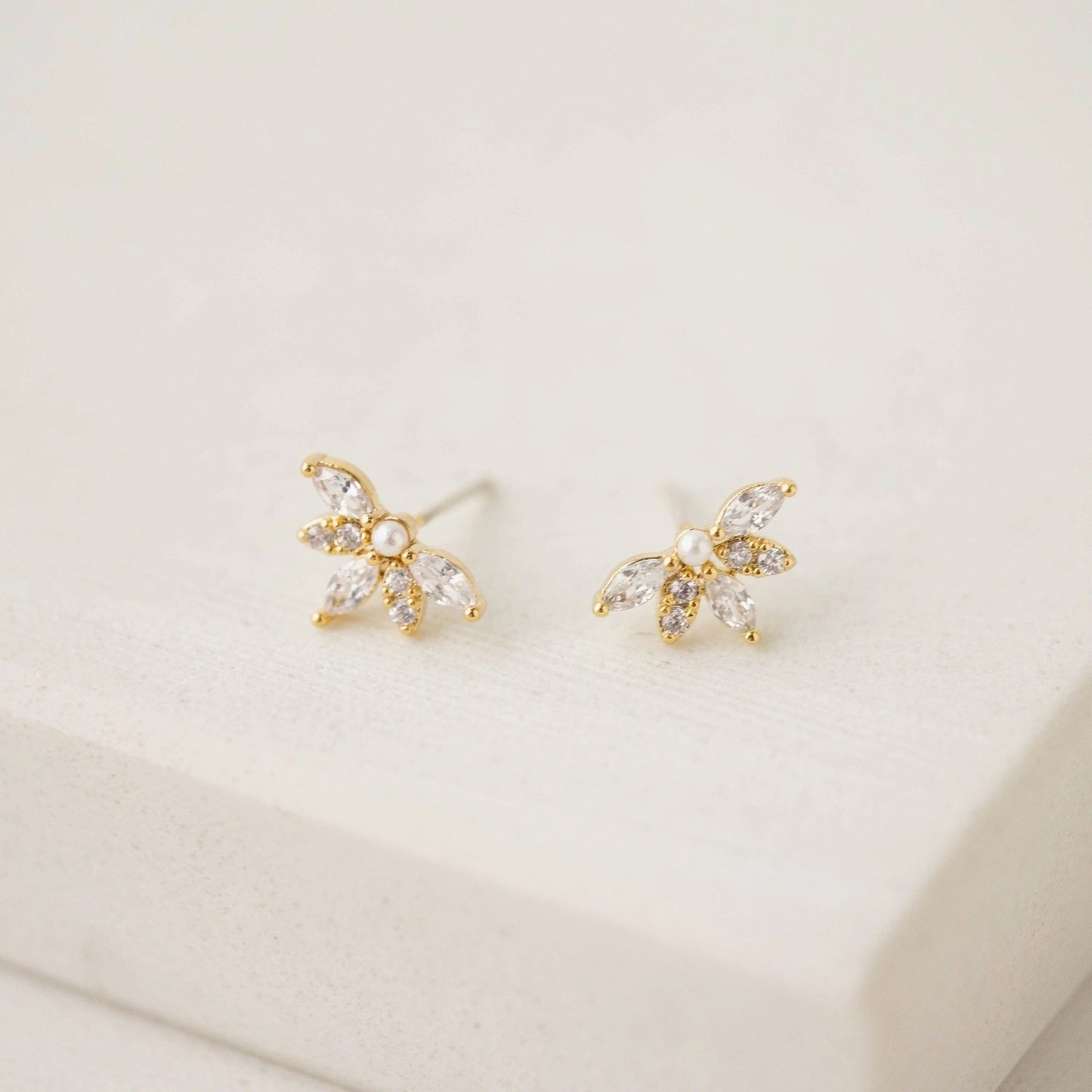 HARLOW STUDD EARRING