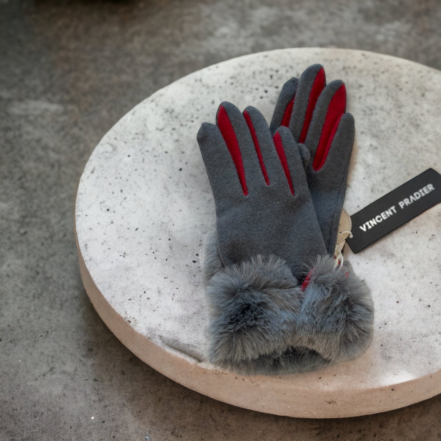 FAUX FUR LINED GLOVE