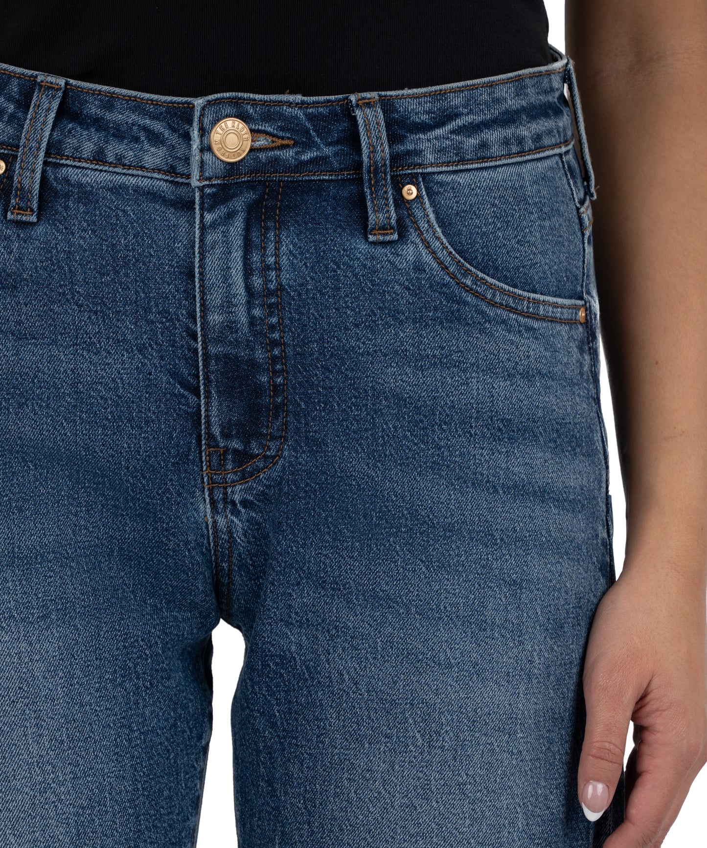 ASHLEY HIGH RISE SLOUCHY BARREL JEAN