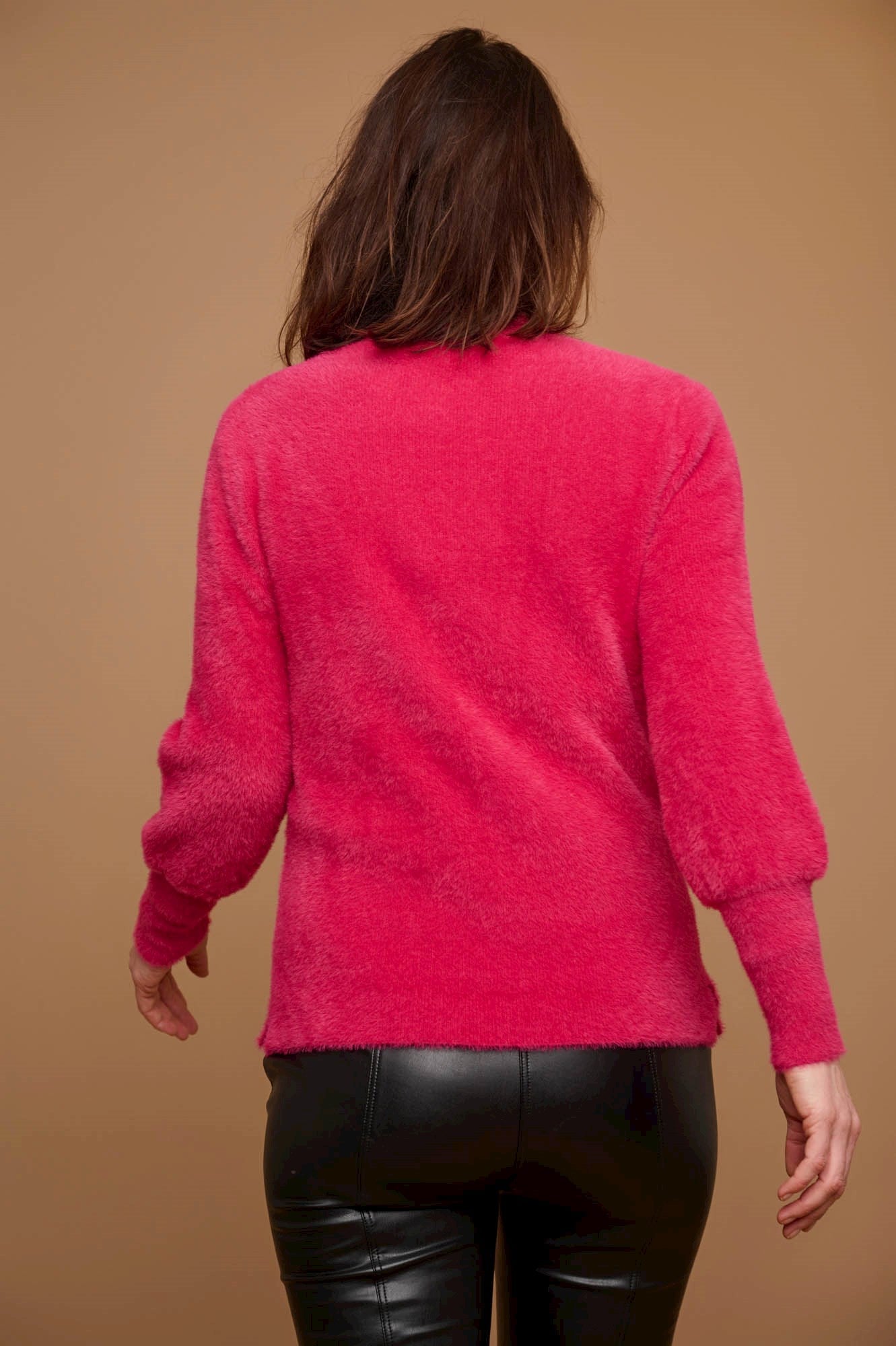LONG SLEEVE V-NECK SWEATER RINO & PELLE