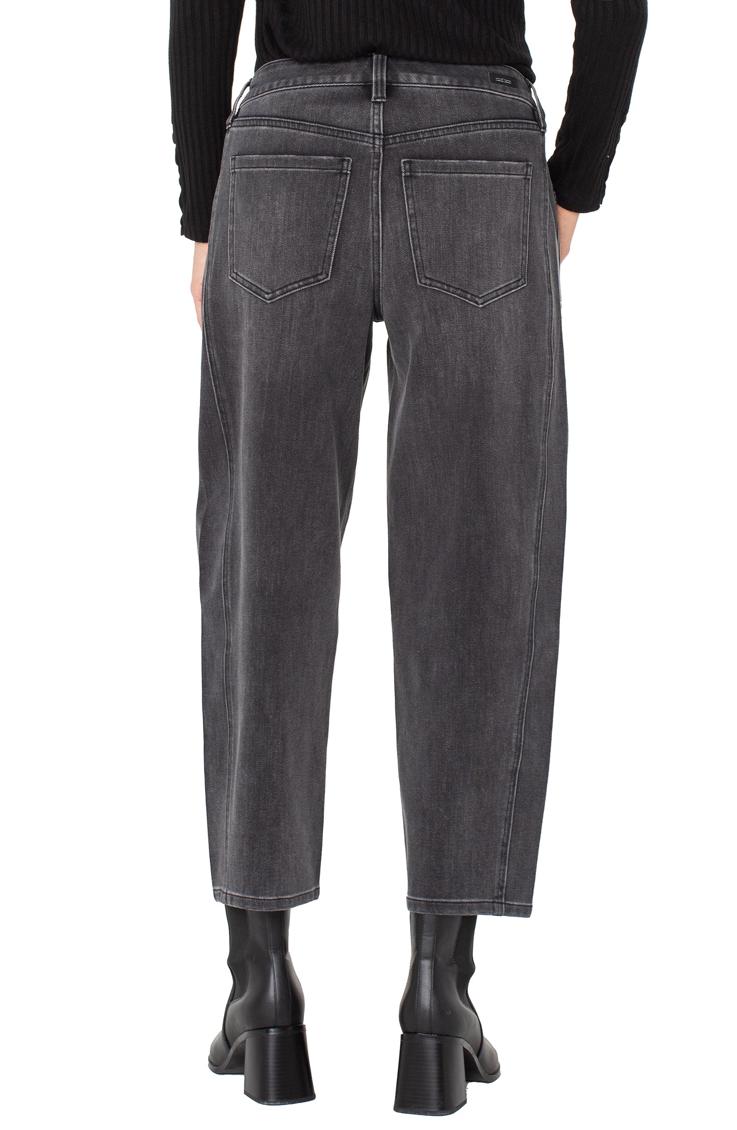 BARREL JEAN
