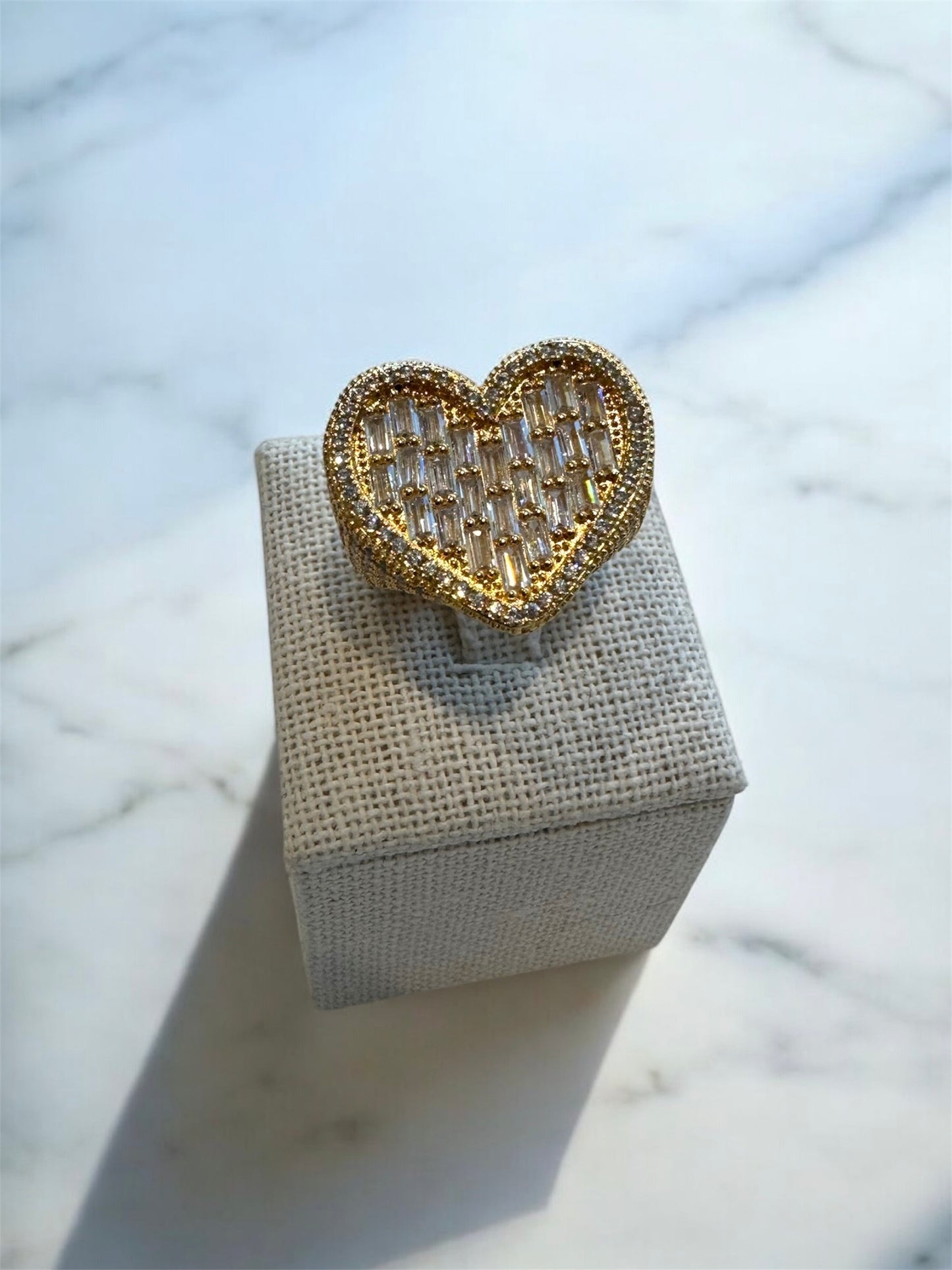 HEART RING