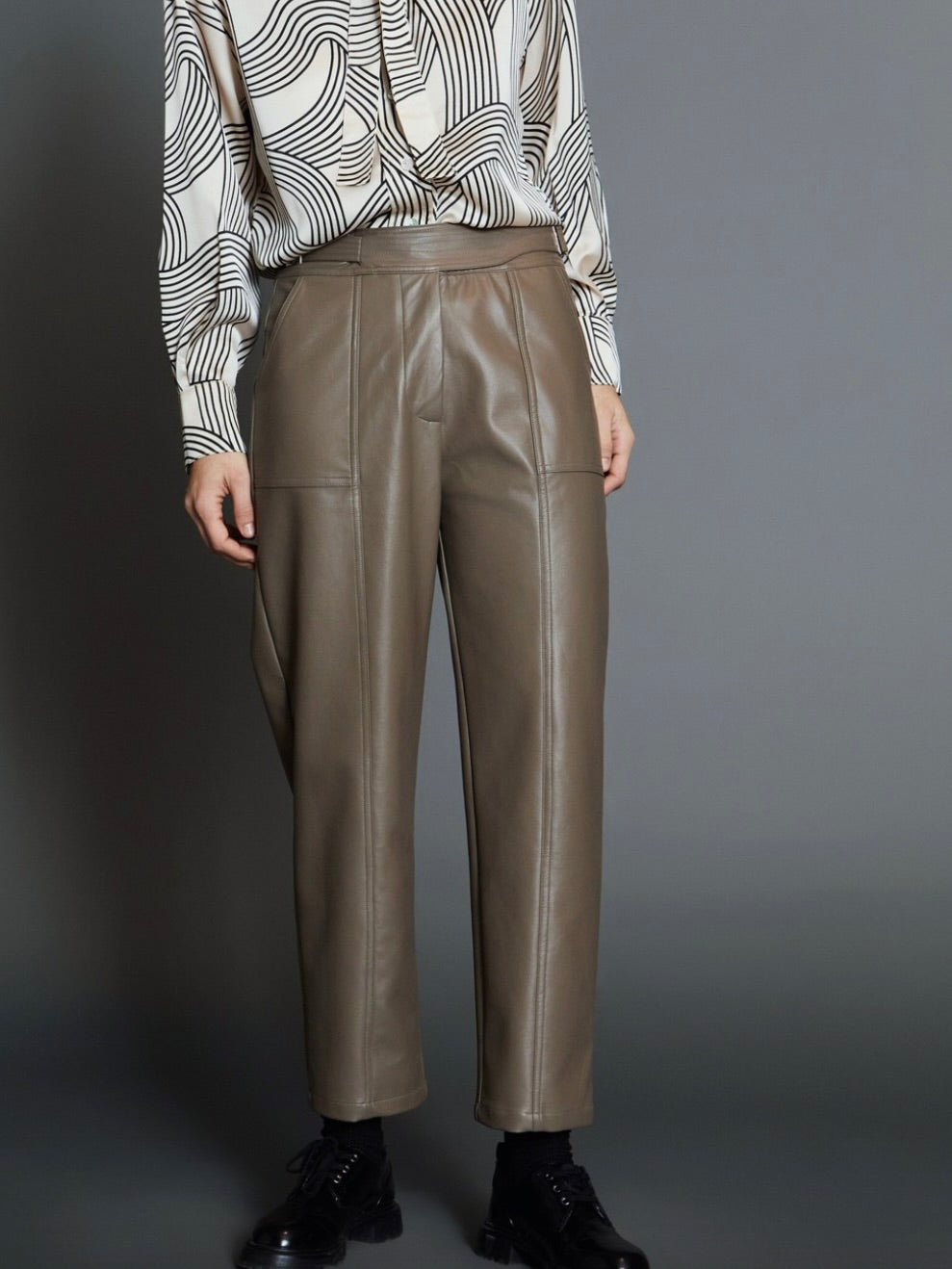 FAUX LEATHER TROUSERS SKATIE