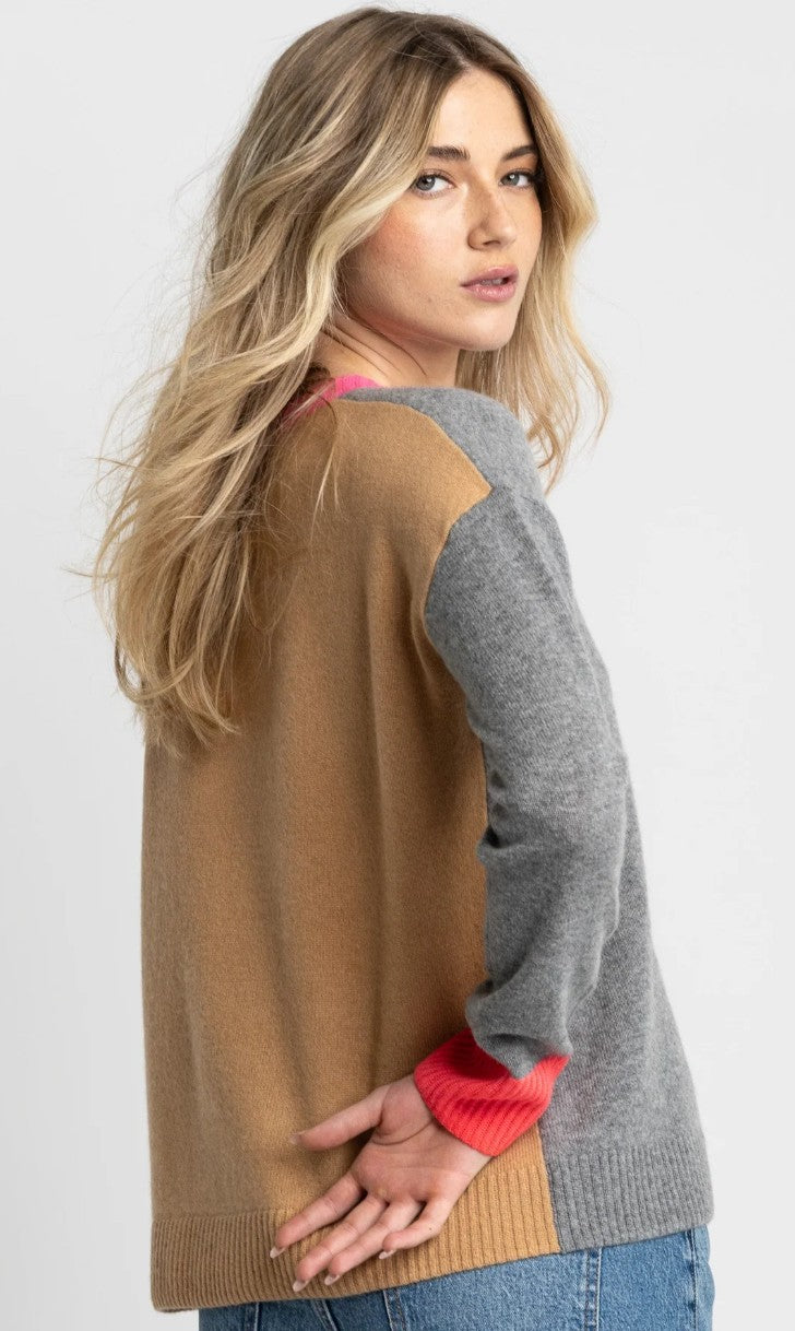 COLOUR WHEEL V-NECK SWEATER