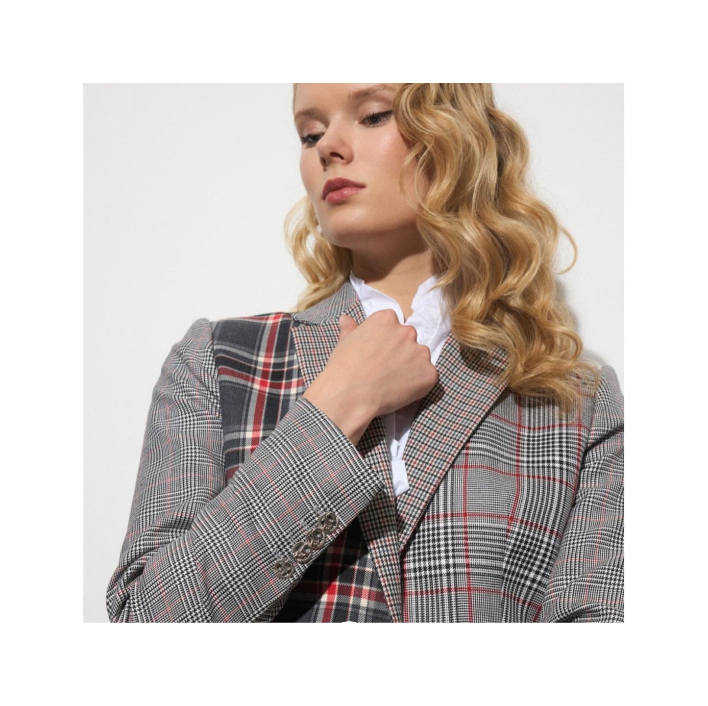 HOUNSTOOTH BLAZER