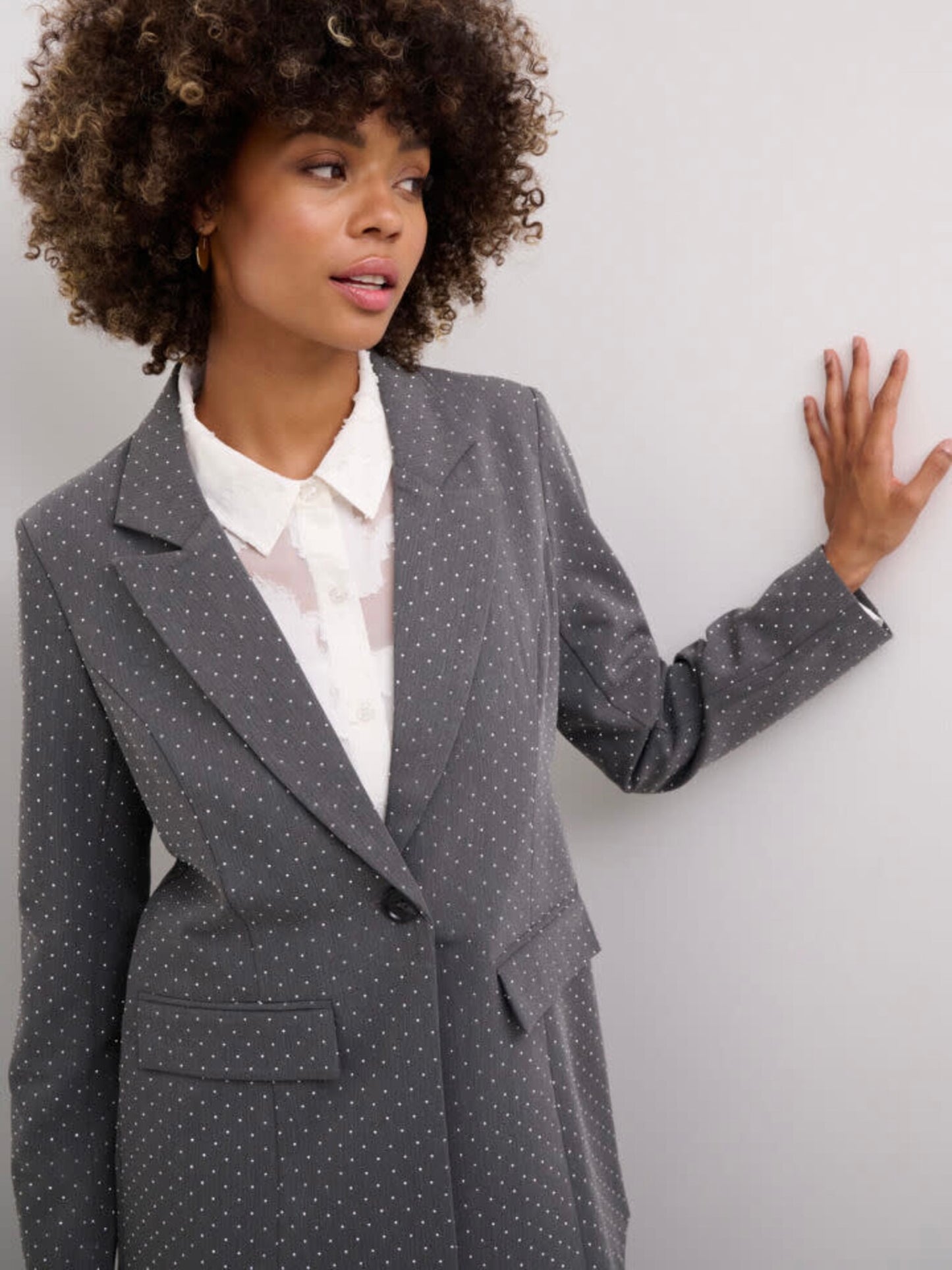 ANNLISE STUDDED BLAZER CULTURE