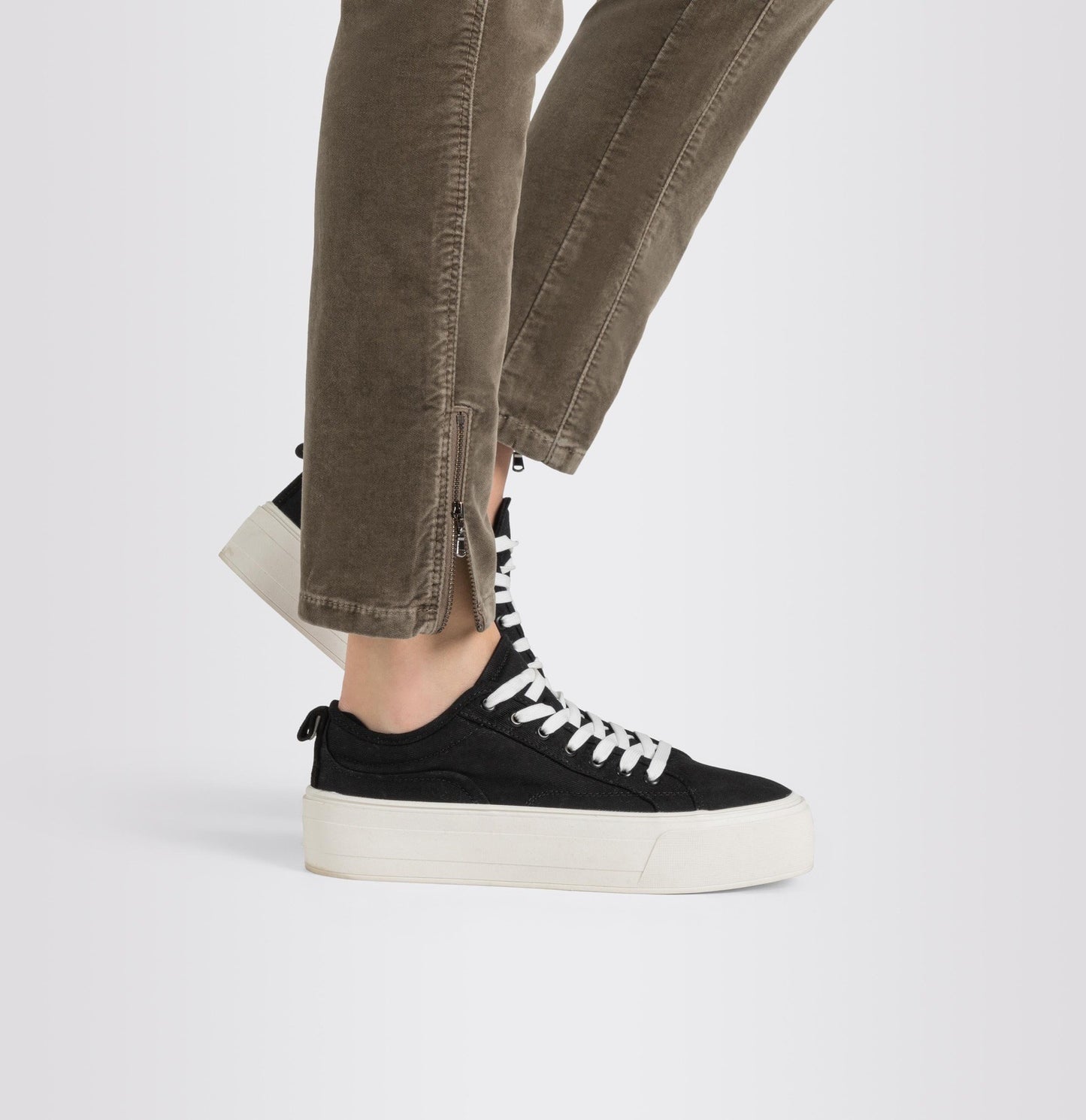 CARGO VELVET TAPERED PANT