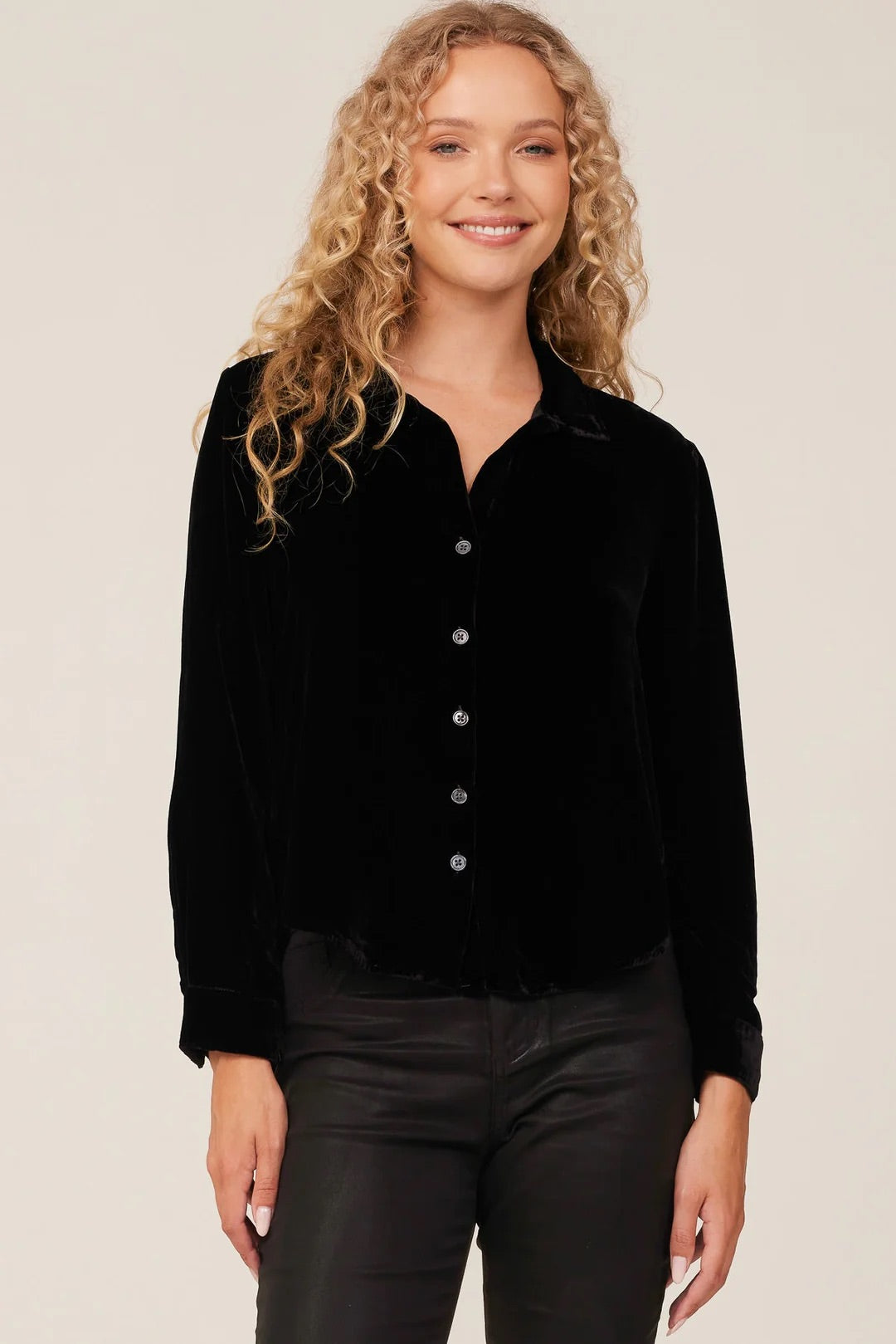 BUTTON UP HIGH LOW VELVET TOP