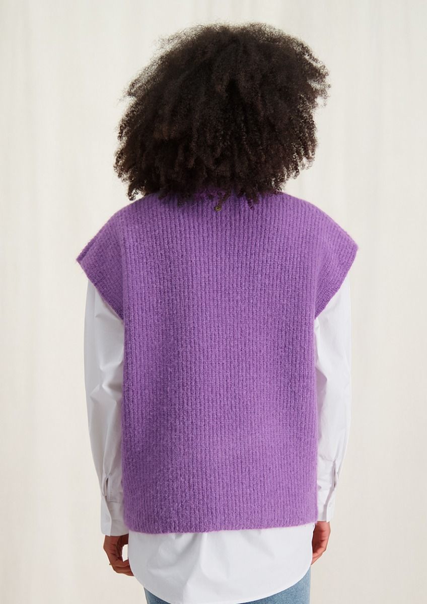 TURTLENECK BOXY VEST