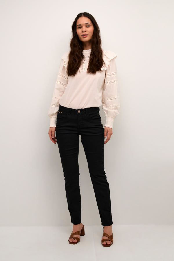 LOTTE COCO FIT TWILL PANT CREAM