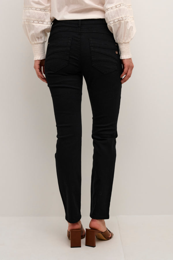 LOTTE COCO FIT TWILL PANT CREAM