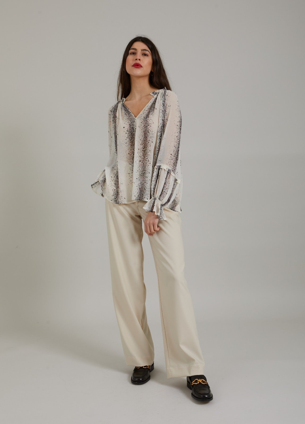 V NECK BLOUSE WITH RUFFLE SLEEVE