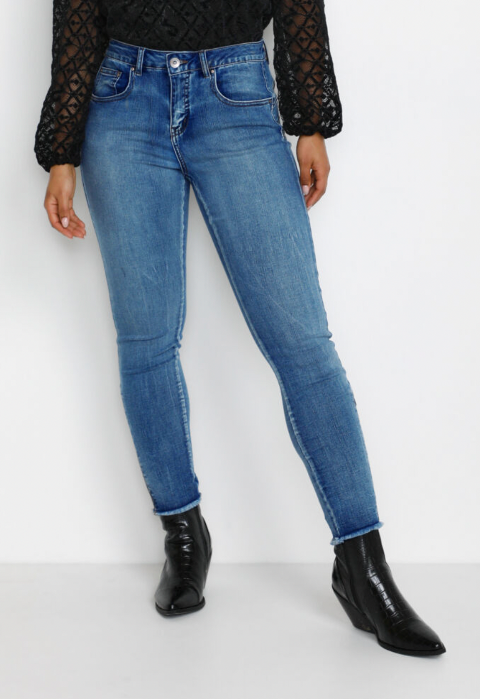 Liana Shape Fit Ankle Jean