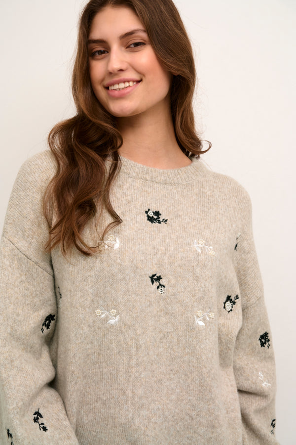 JOSY CREWNECK FLOWER DESIGN SWEATER KAFFE