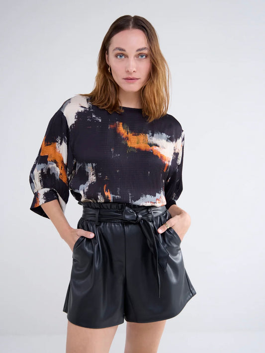 ELBOW SLEEVE SPLATTER PRINT BLOUSE