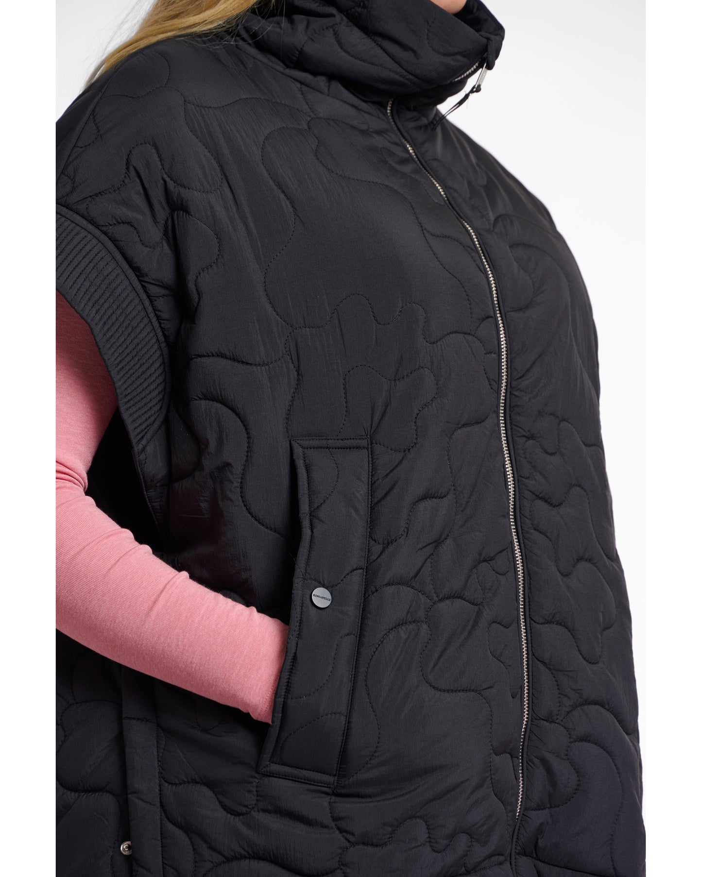EXTEND SLEEVE QUILTED VEST