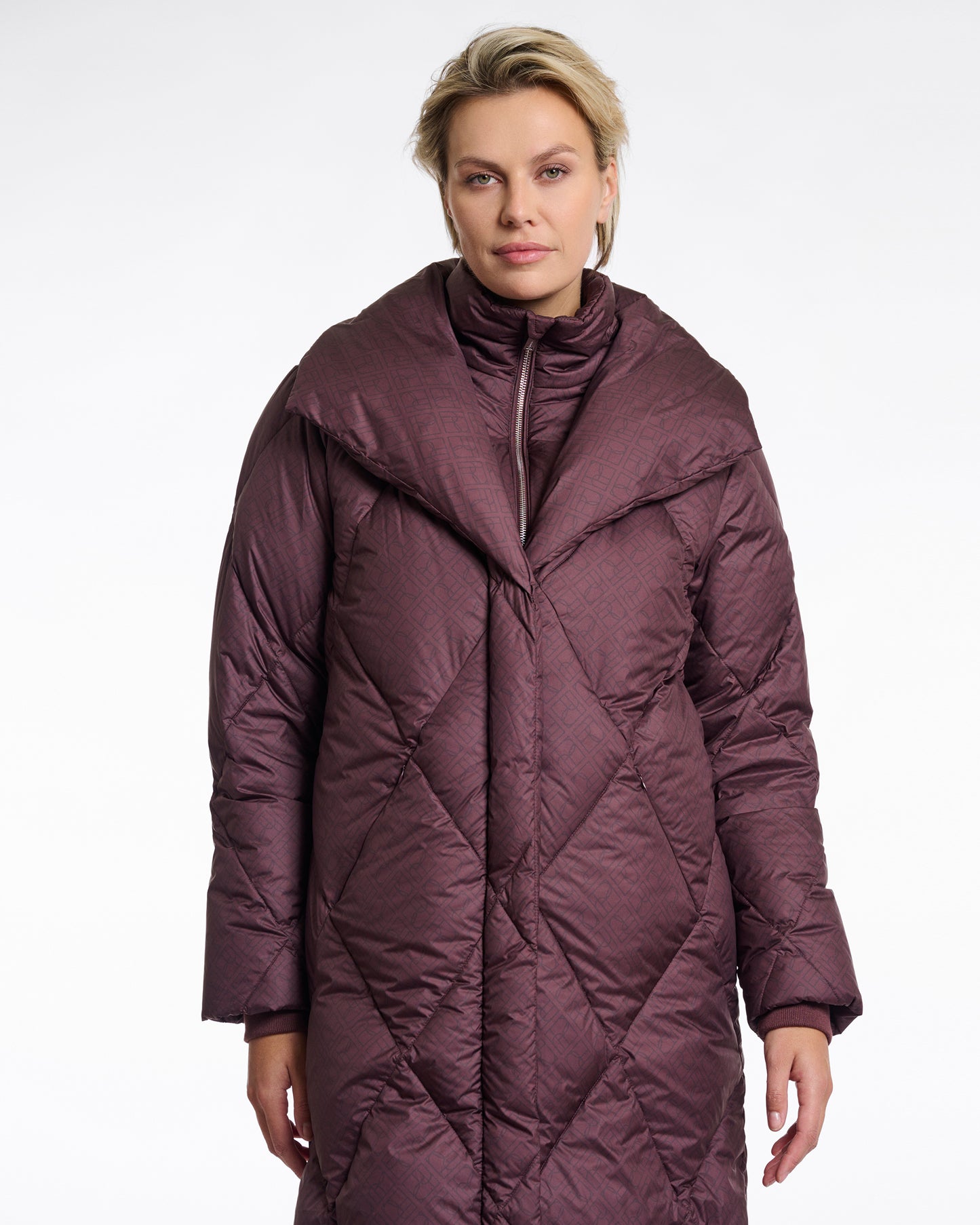 DOWN DIAMOND QUILTED LONG COAT