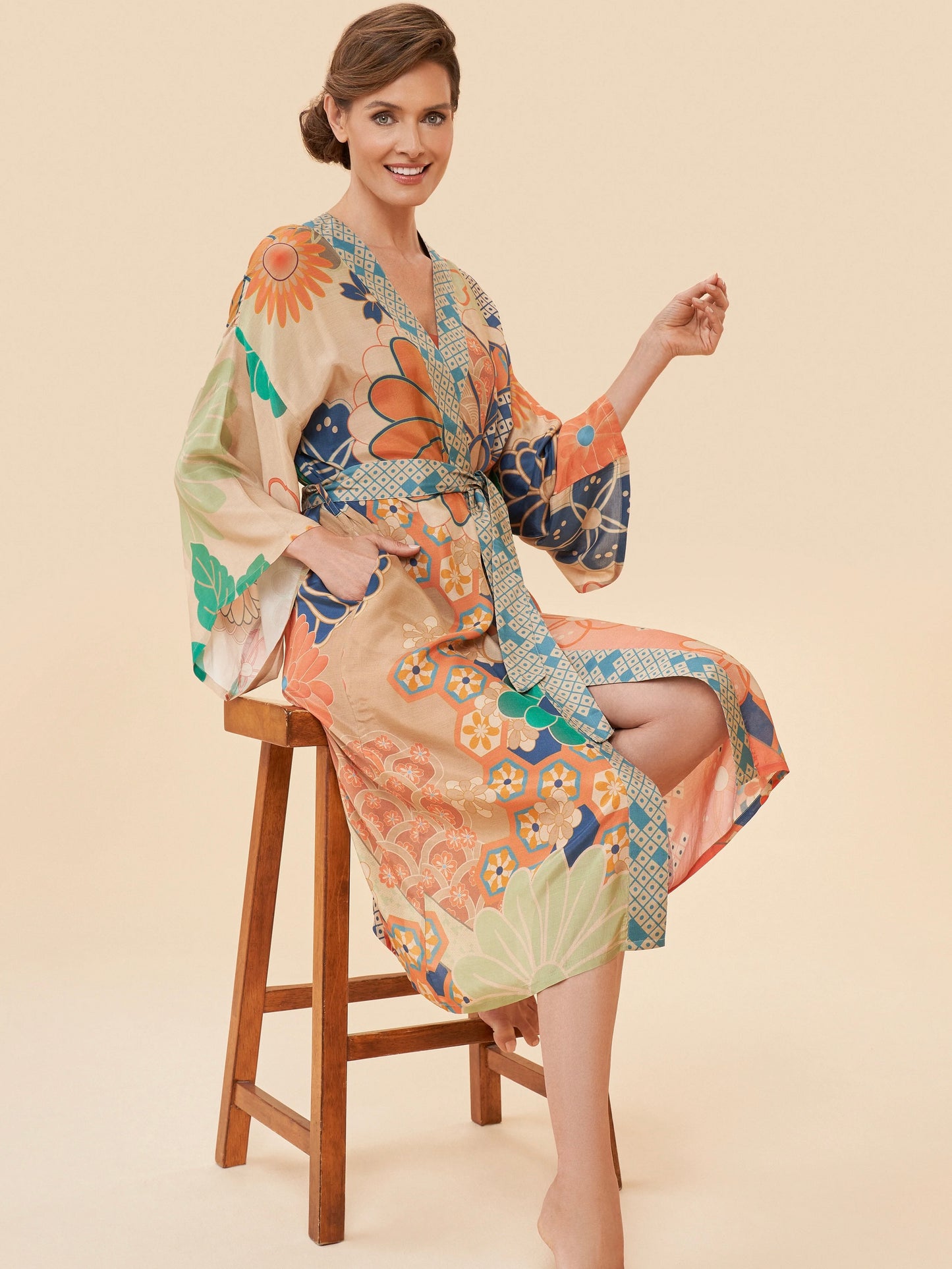 FLORAL LONG KIMONO