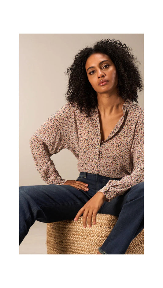 CHIFFON PRINT BUTTON UP BLOUSE