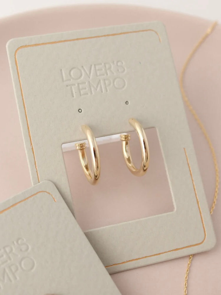CONSTANCE HOOP EARRING LOVER'S TEMPO