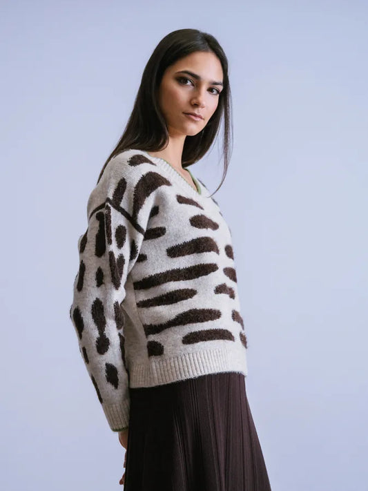 V-NECK SWEATER