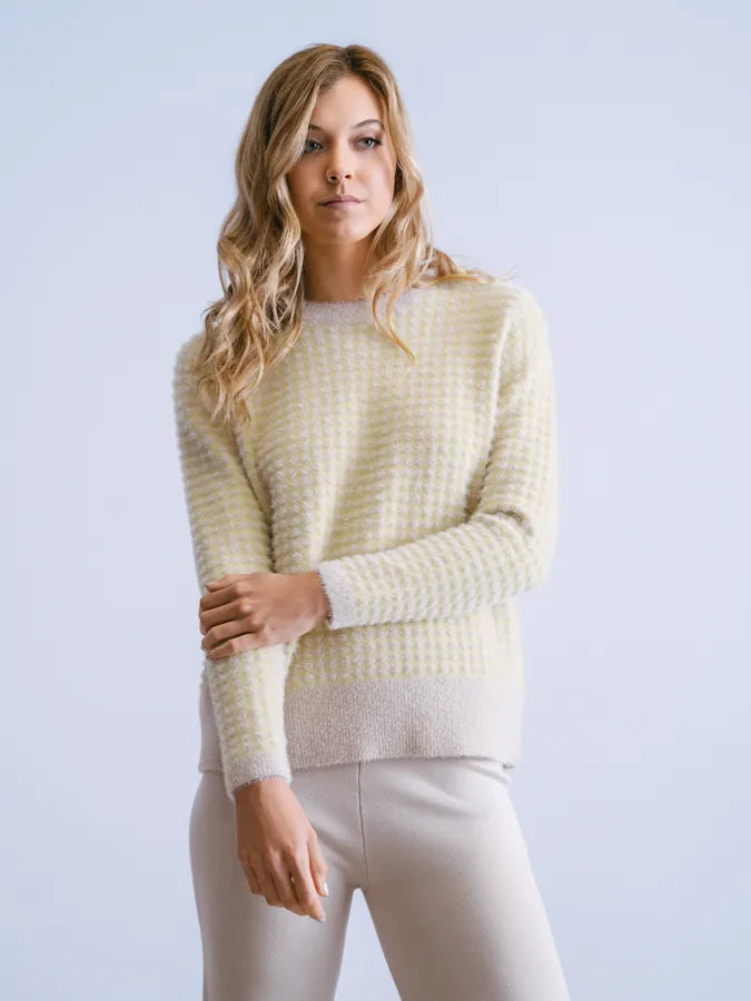 CONTRAST TRIM SWEATER