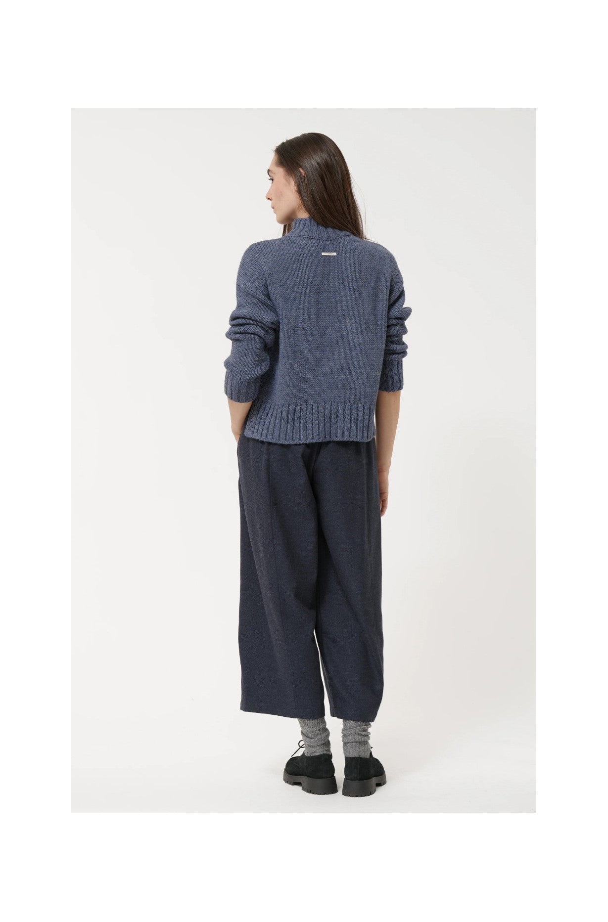 PATCH POCKET SWEATER