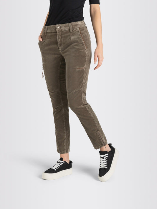 Perfect Front Split Skinny Pant — Wooden Nickel