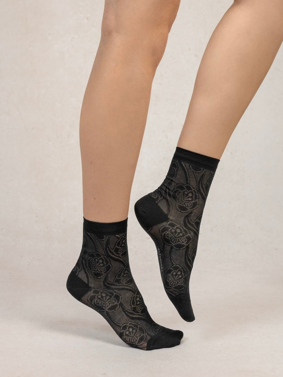 LACY SILK FLOWER ANKLE SOCKS