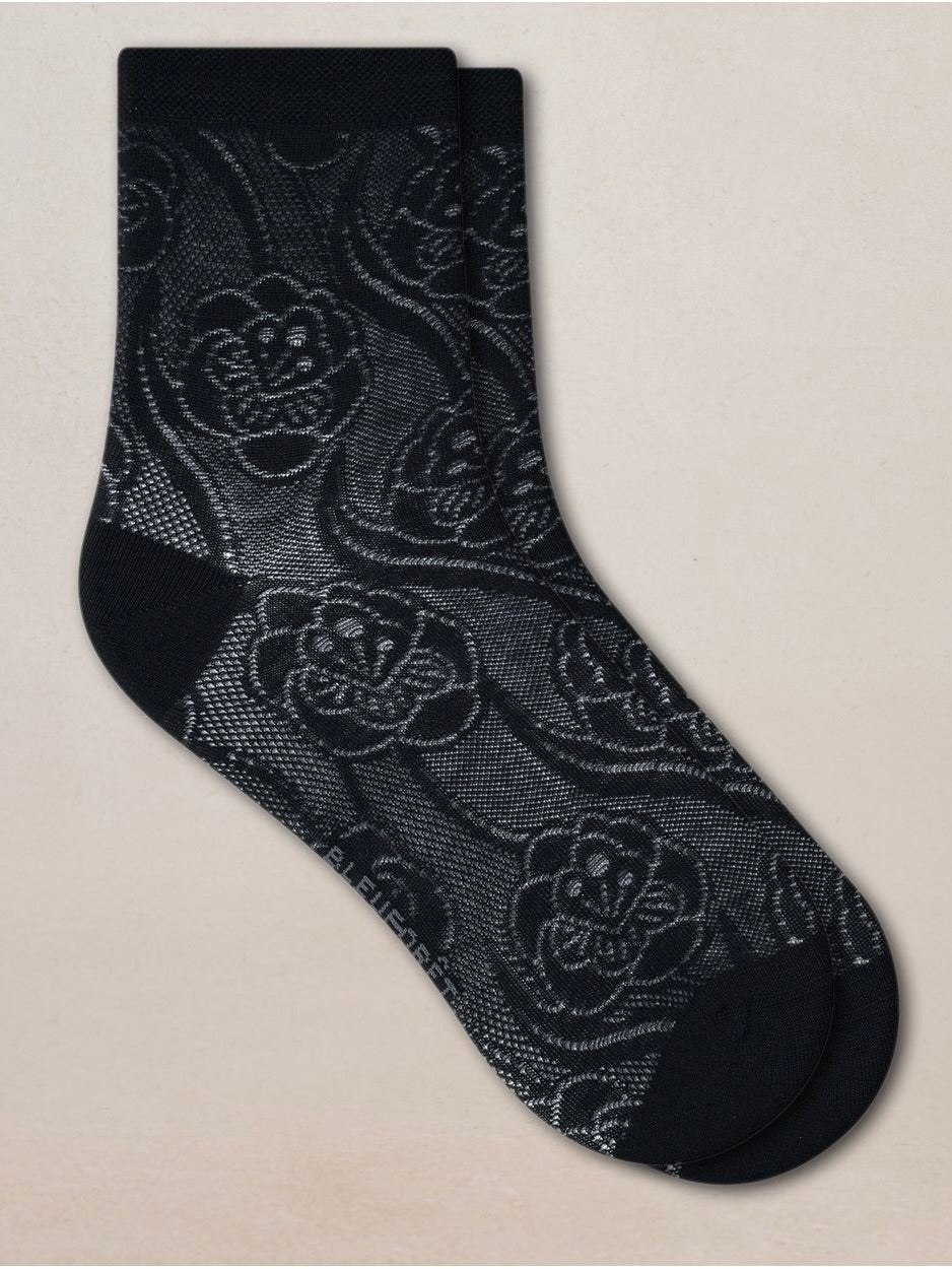 LACY SILK FLOWER ANKLE SOCKS