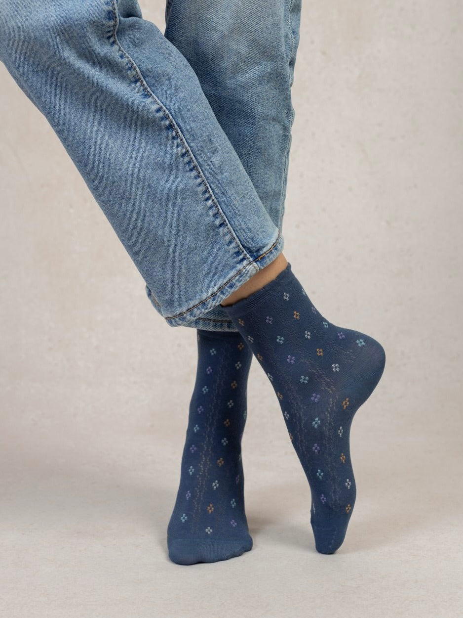 FLORAL POINTELLE ANKLE SOCK