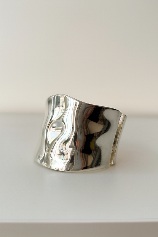 WIDE BANGLE BRACELET SILVER