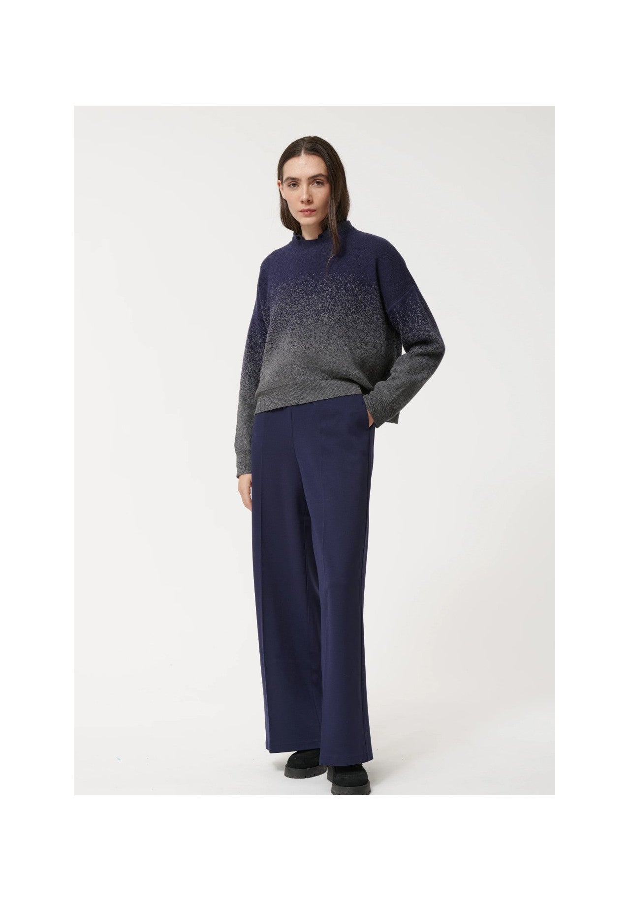 GRADIENT SWEATER