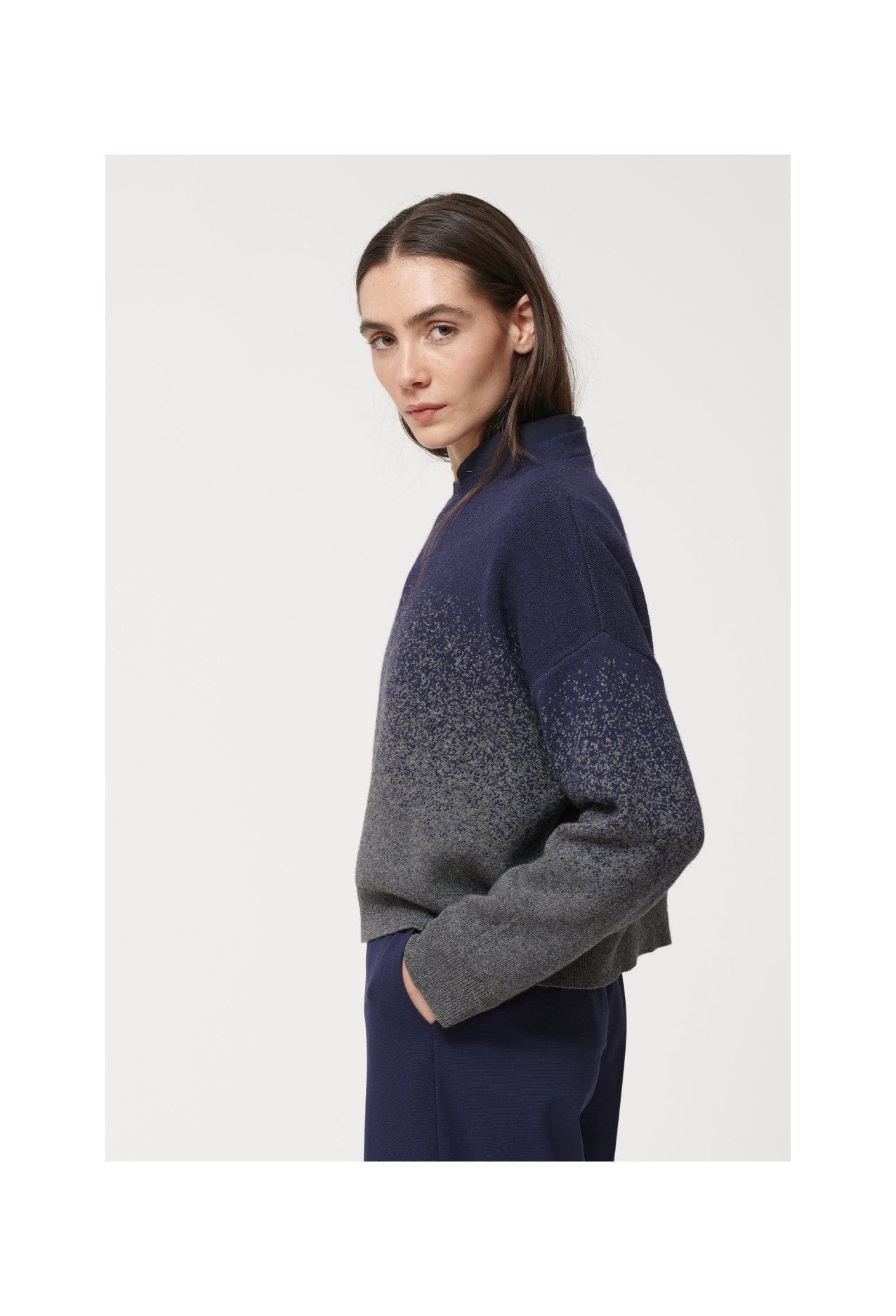 GRADIENT SWEATER